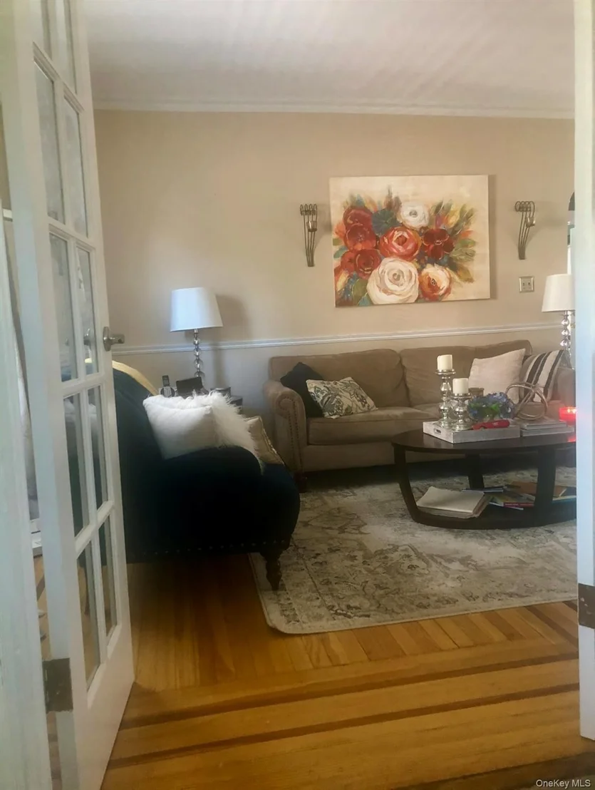 Photo of 689 Stanton Avenue