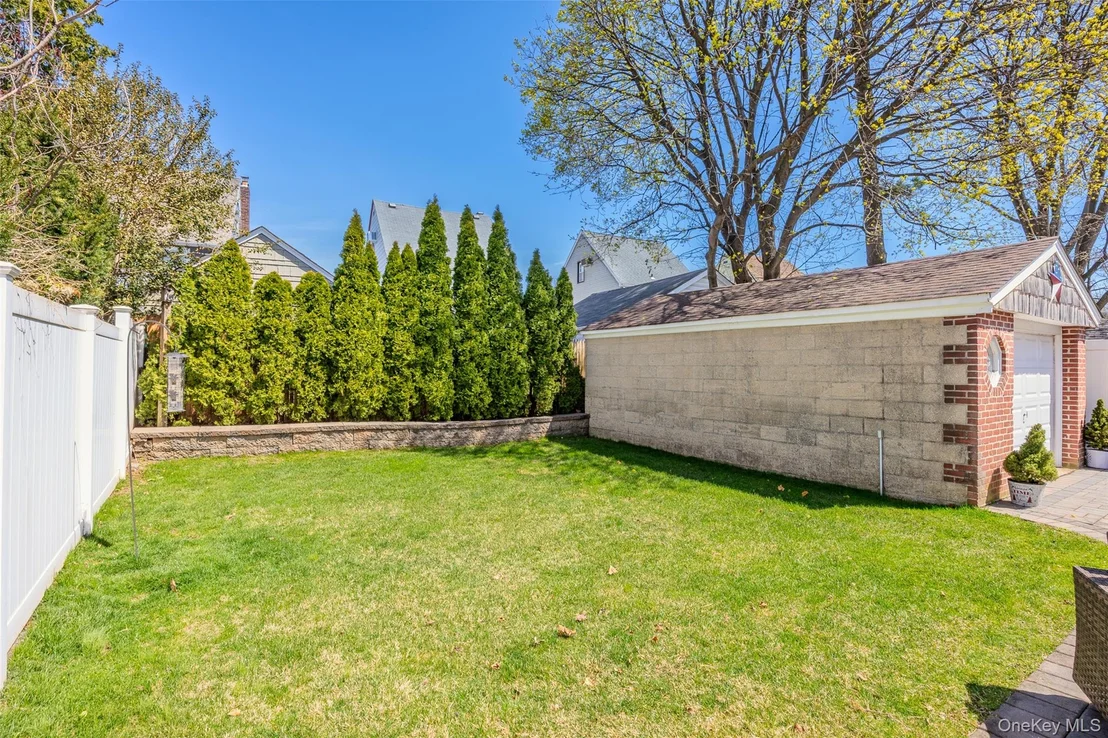 Photo of 416 Argyle Road
