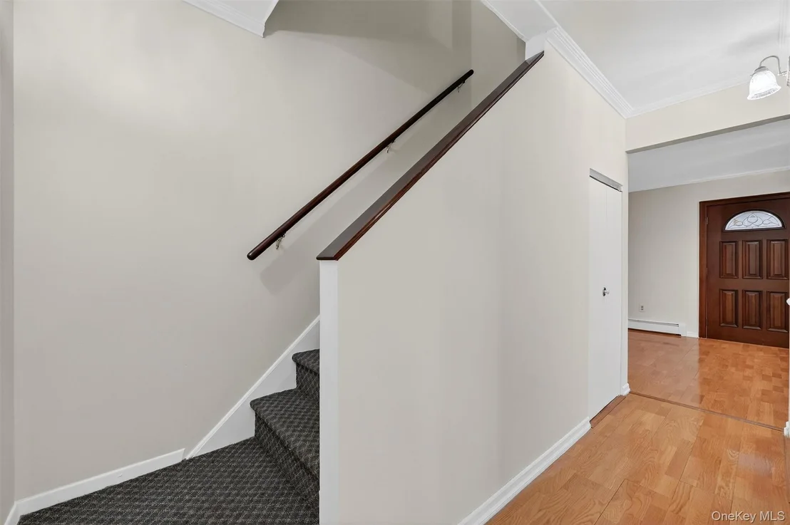 Photo of 1042 Fox Street