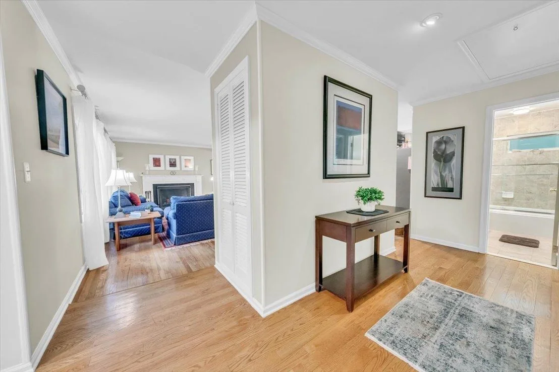 Photo of 3 Columbia Road