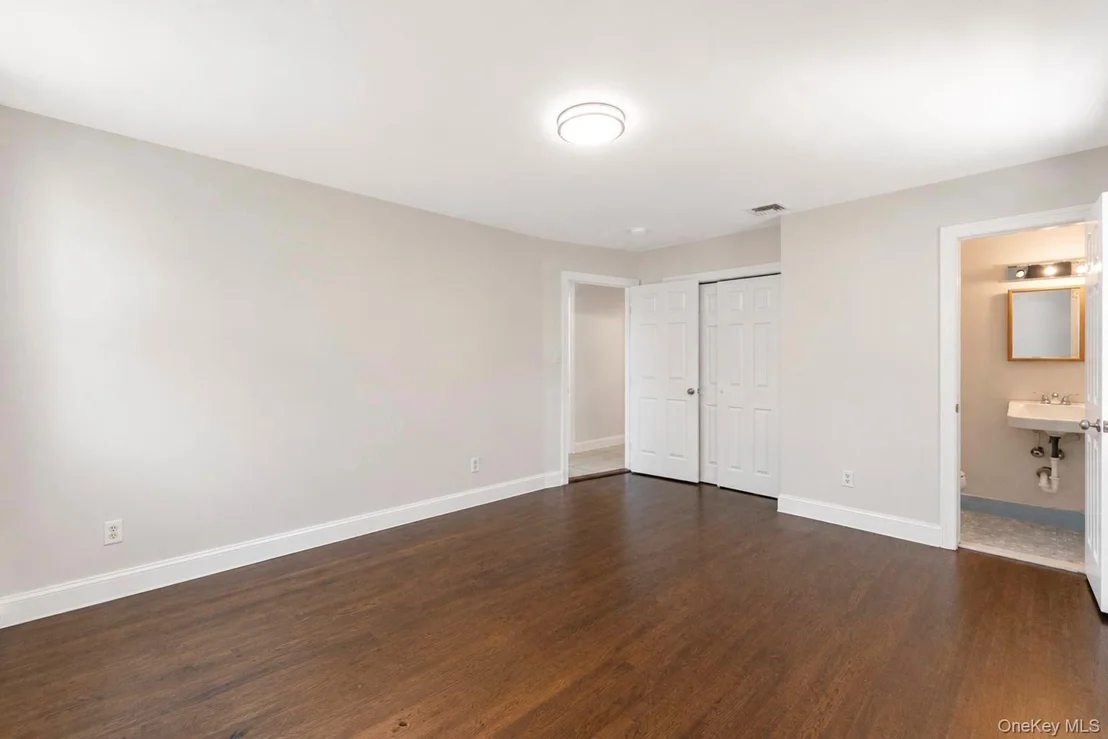Photo of 10 Aron Drive