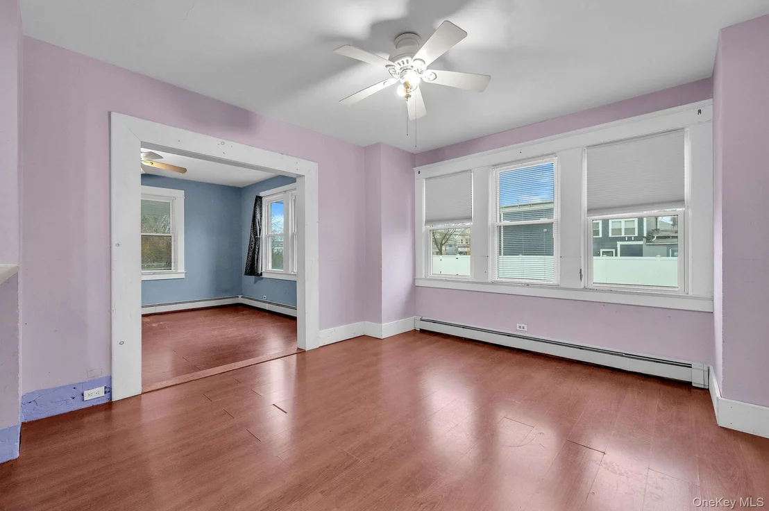 Photo of 4 3rd Avenue