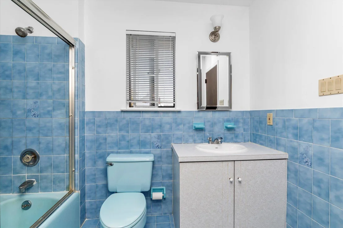 Photo of 7 Sunset Avenue