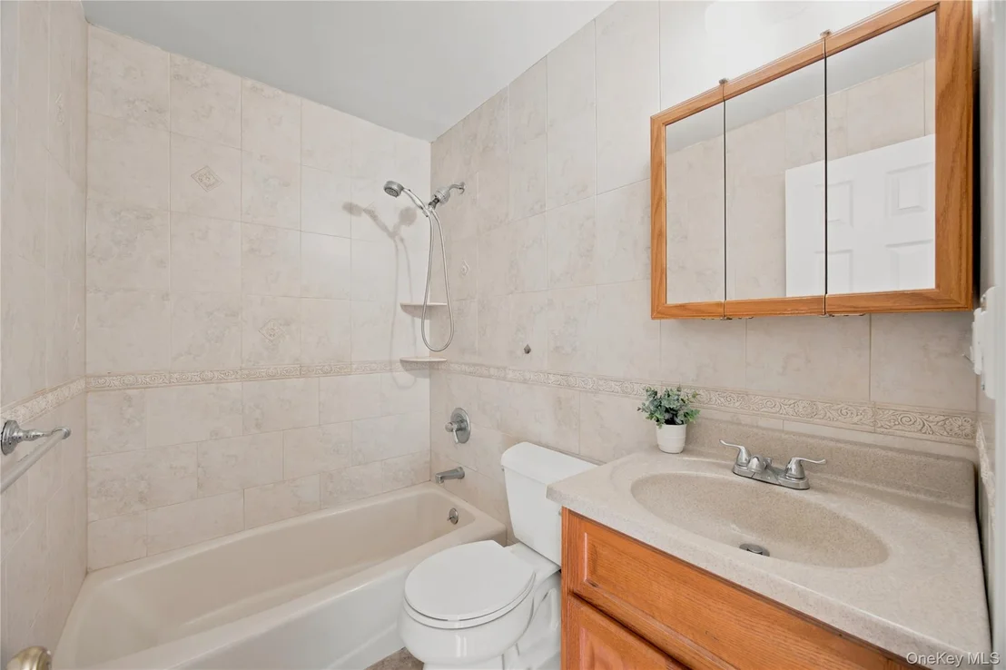 Photo of 33 3rd Avenue