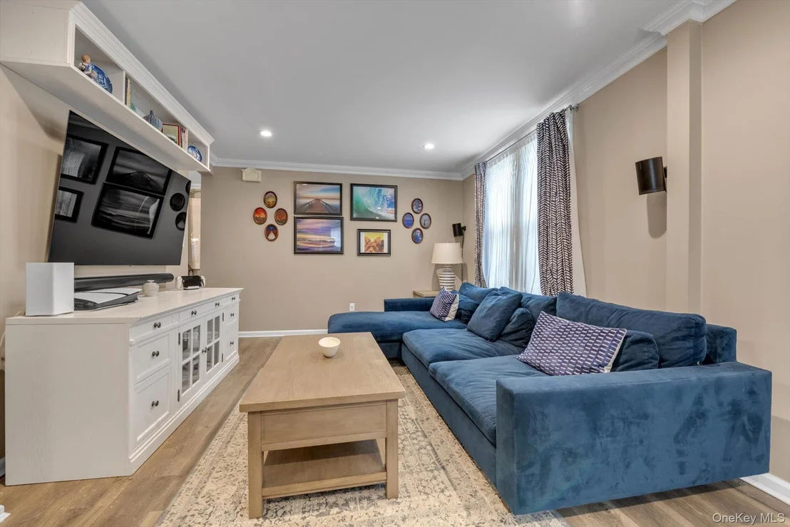 Photo of 54 Rolling Street