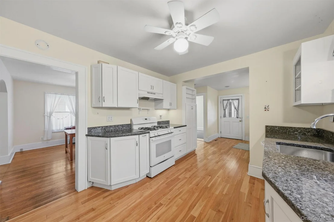 Photo of 14 Spoor Avenue
