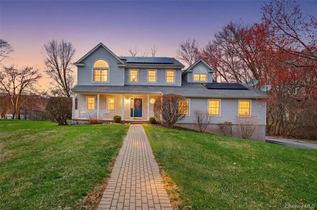Photo of 24 Coachlight Drive