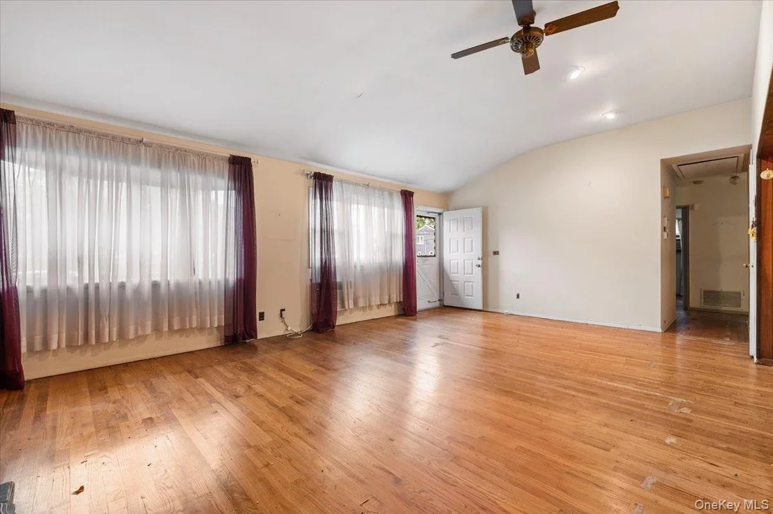 Photo of 1680 Pine Acres Boulevard