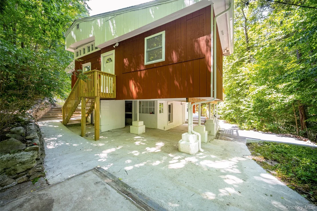 Photo of 219 Benedict Road