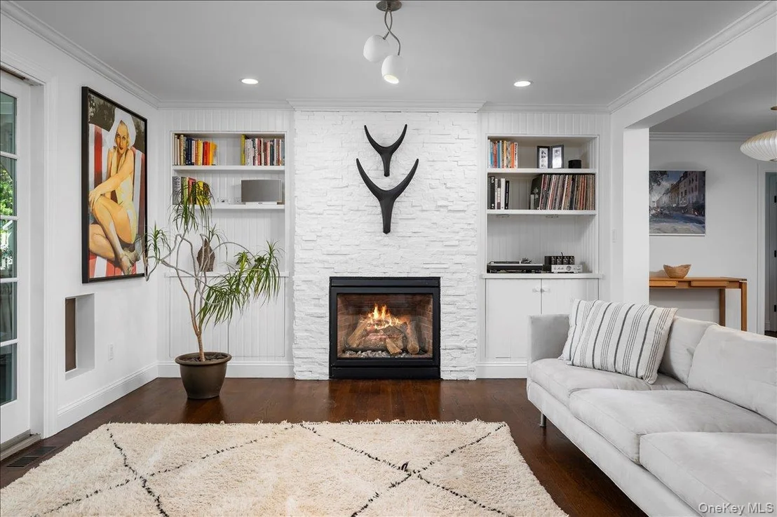 Photo of 80 Maple Avenue