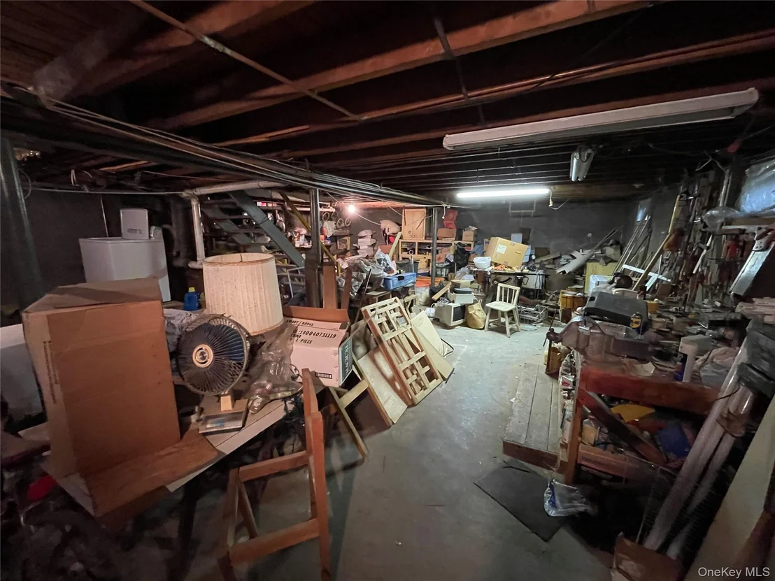 Photo of 2043 Paddock Road