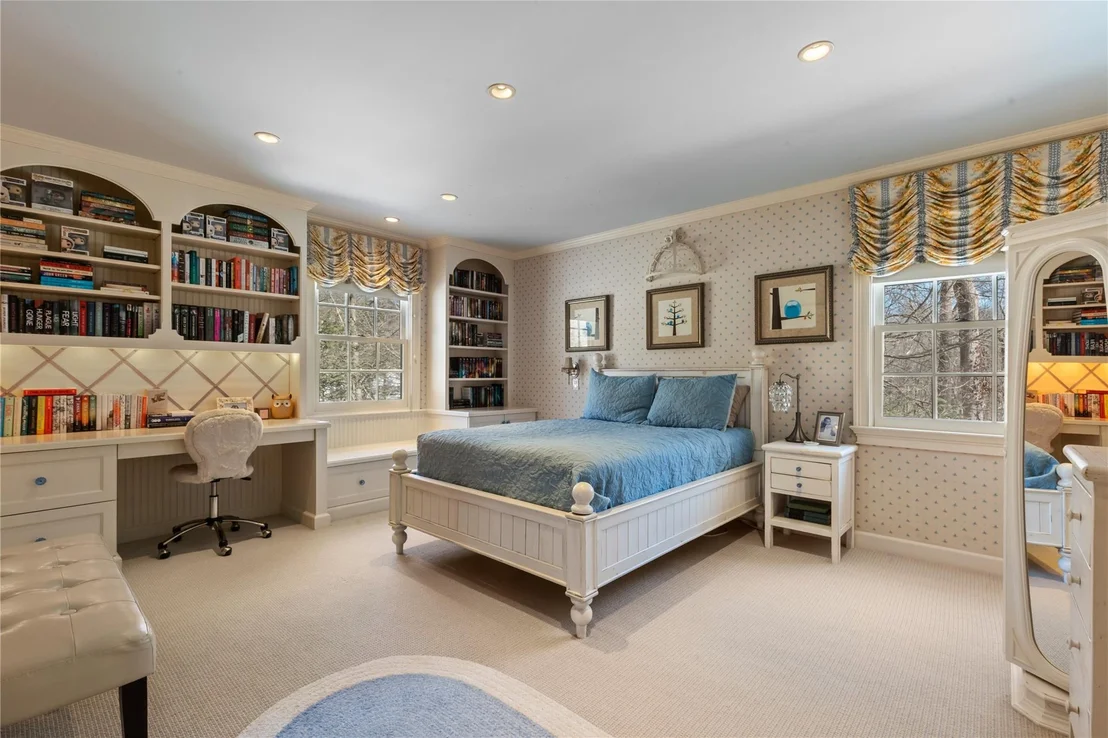 Photo of 12 Fox Ridge Road
