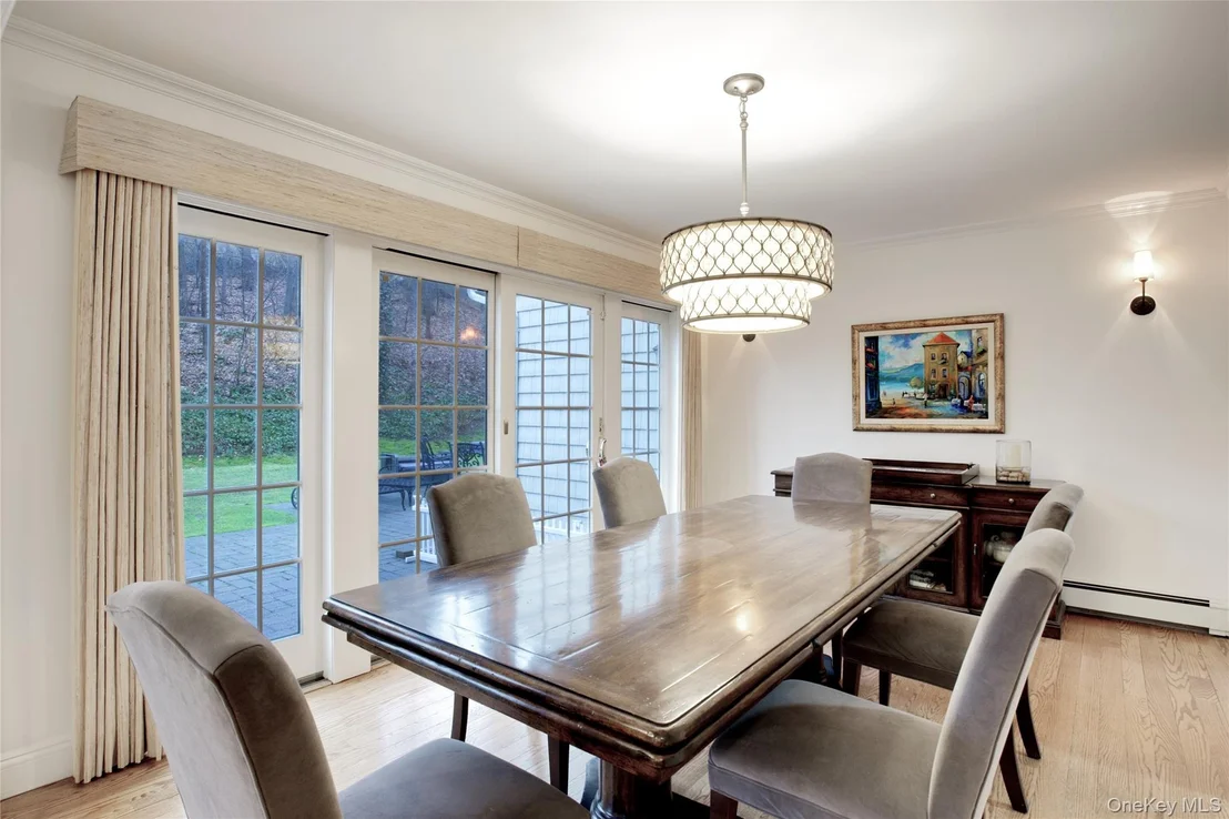 Photo of 330 Chestnut Drive