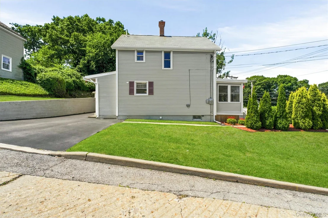 Photo of 229 Tate Avenue