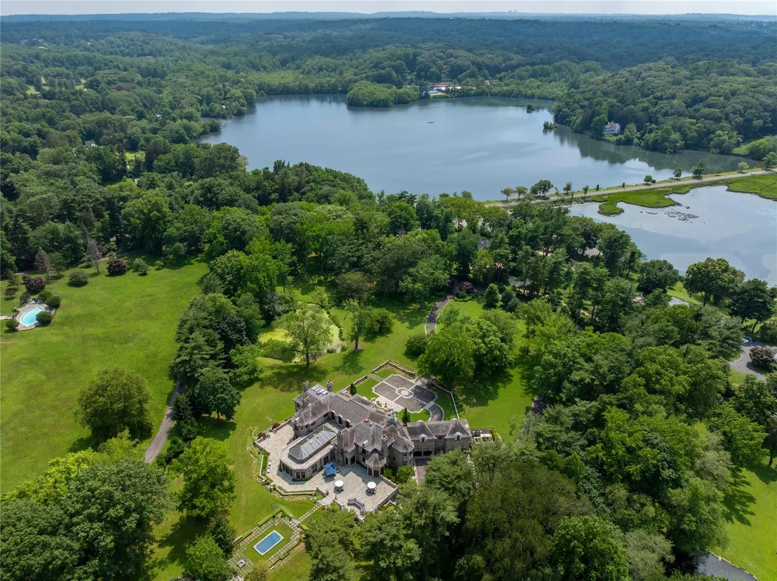 Photo of 102 Horseshoe Road