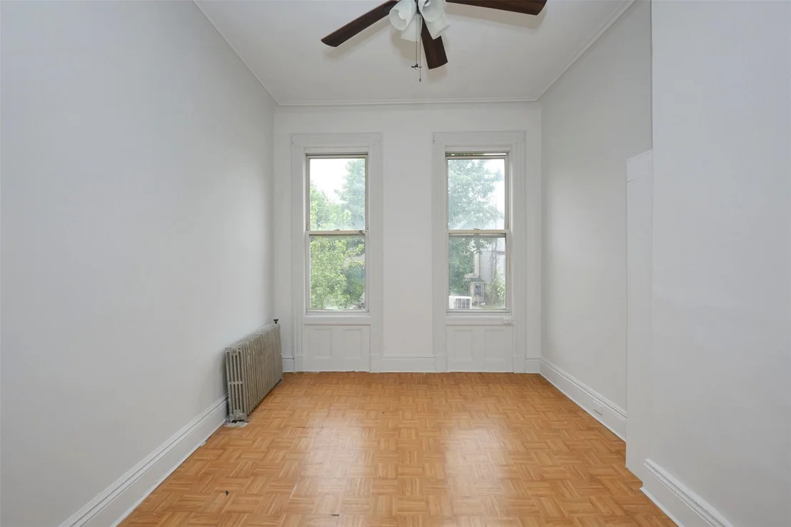 Photo of 284 Hemlock Street