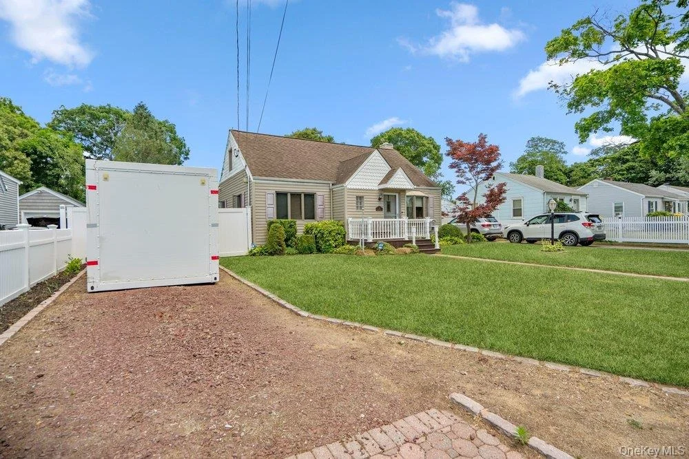 Photo of 17 Brook Place