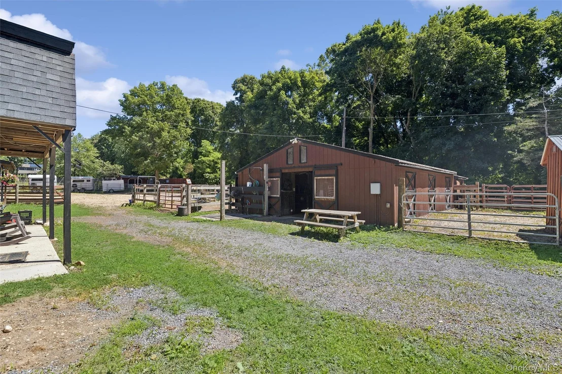 Photo of 14 Loft Road