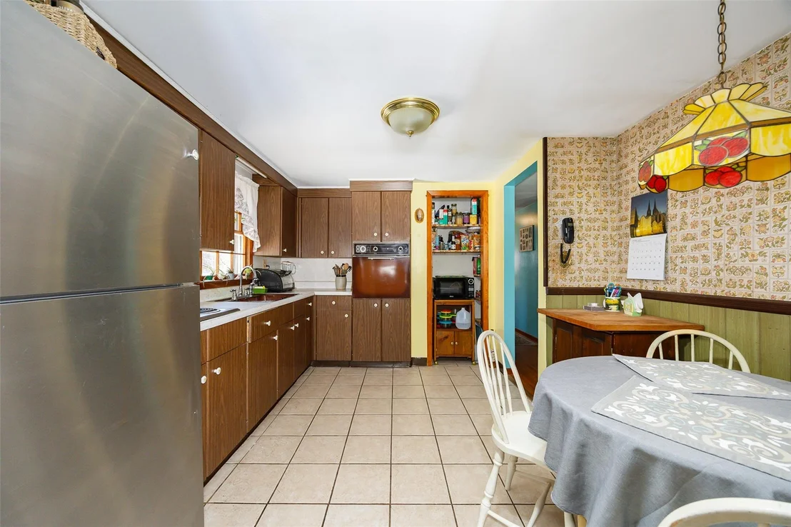 Photo of 12 Lawrence Road
