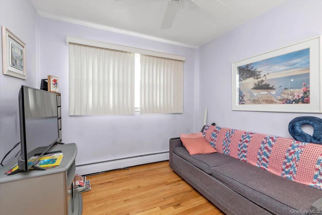 Photo of 882 Third Avenue