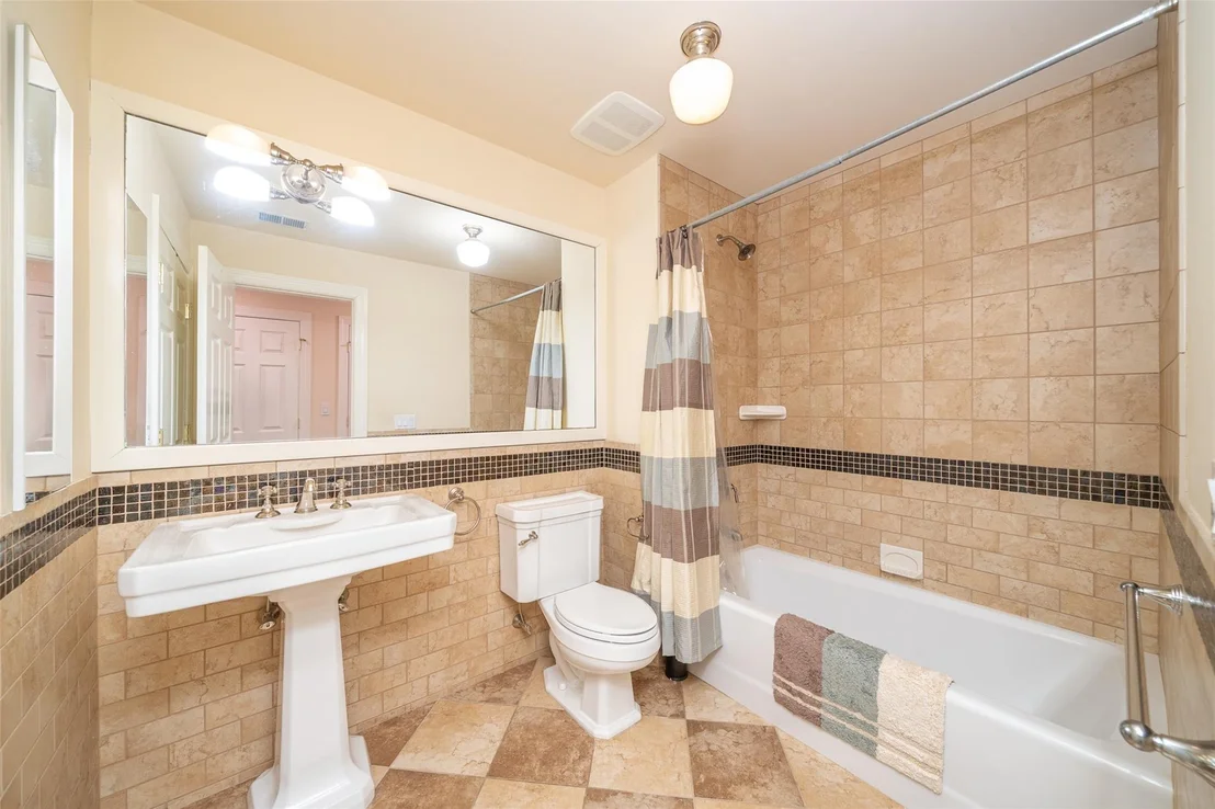 Photo of 8 Turtleback Way