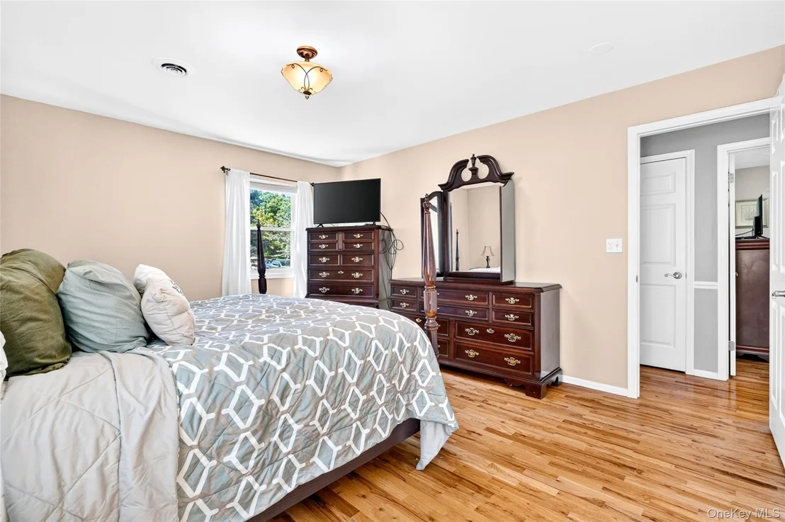 Photo of 4 Rockridge Drive