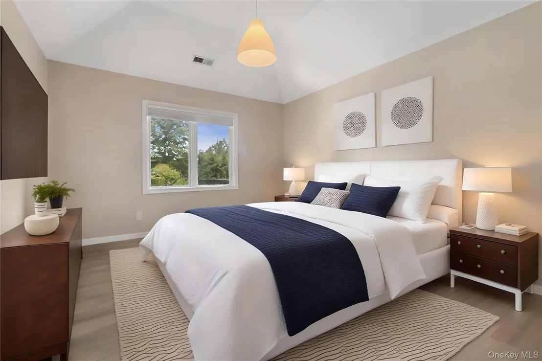 Photo of 33 Hillandale Road
