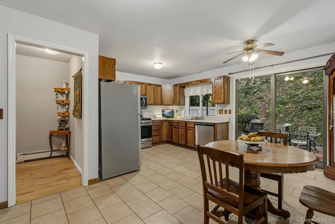Photo of 17 Pemart Avenue