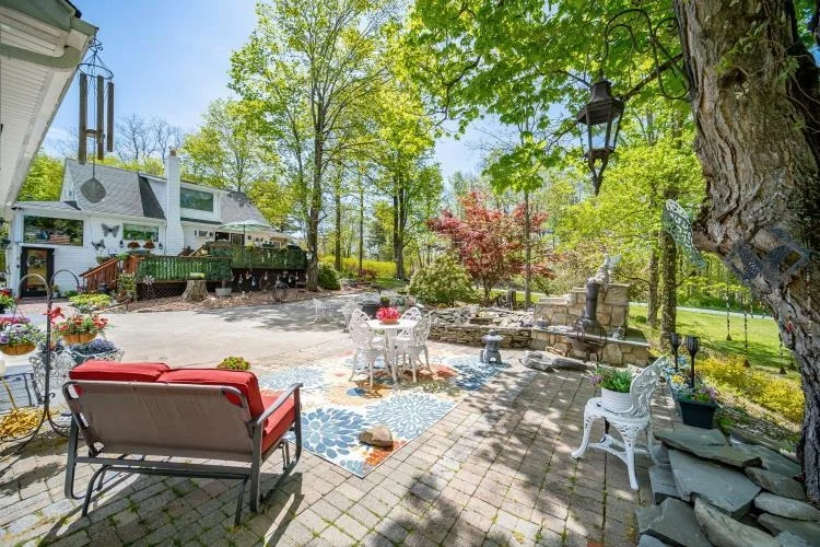Photo of 559 Noxon Road