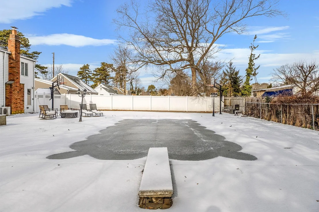 Photo of 33 Scotch Pine Drive