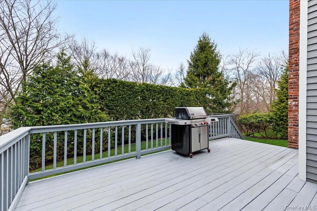 Photo of 76 Davis Avenue