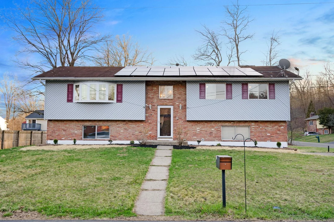 Photo of 21 Standish Avenue