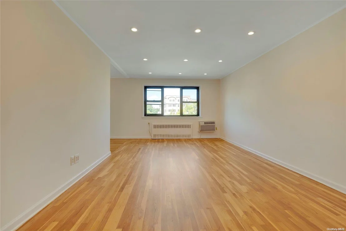 Photo of Unit 3K at 50 Brompton Road