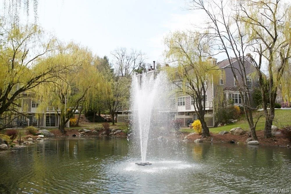 Photo of Unit 2H at 500 Pondside Drive