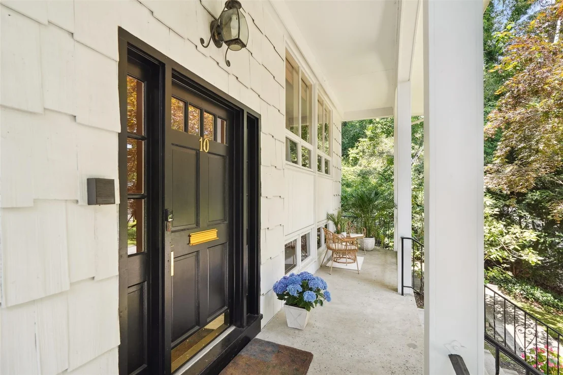 Photo of 10 Rockledge Road