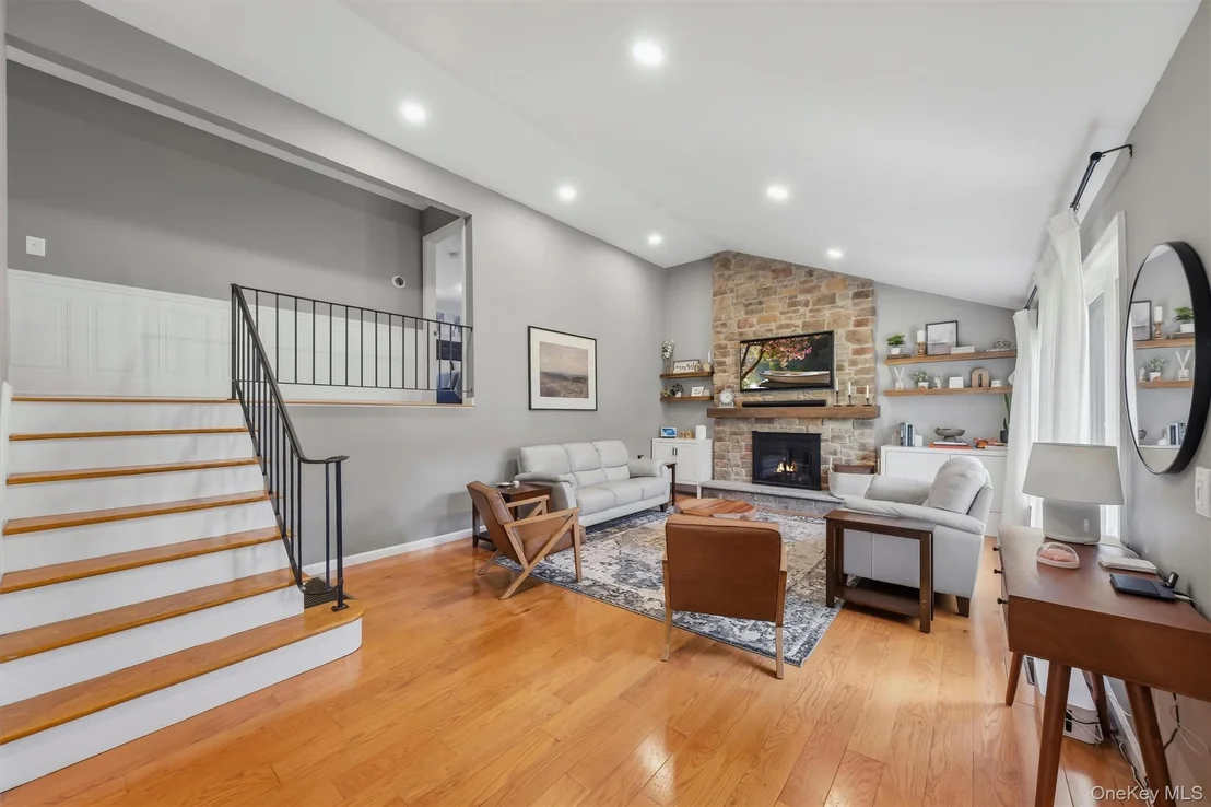 Photo of 47 Scenic Drive