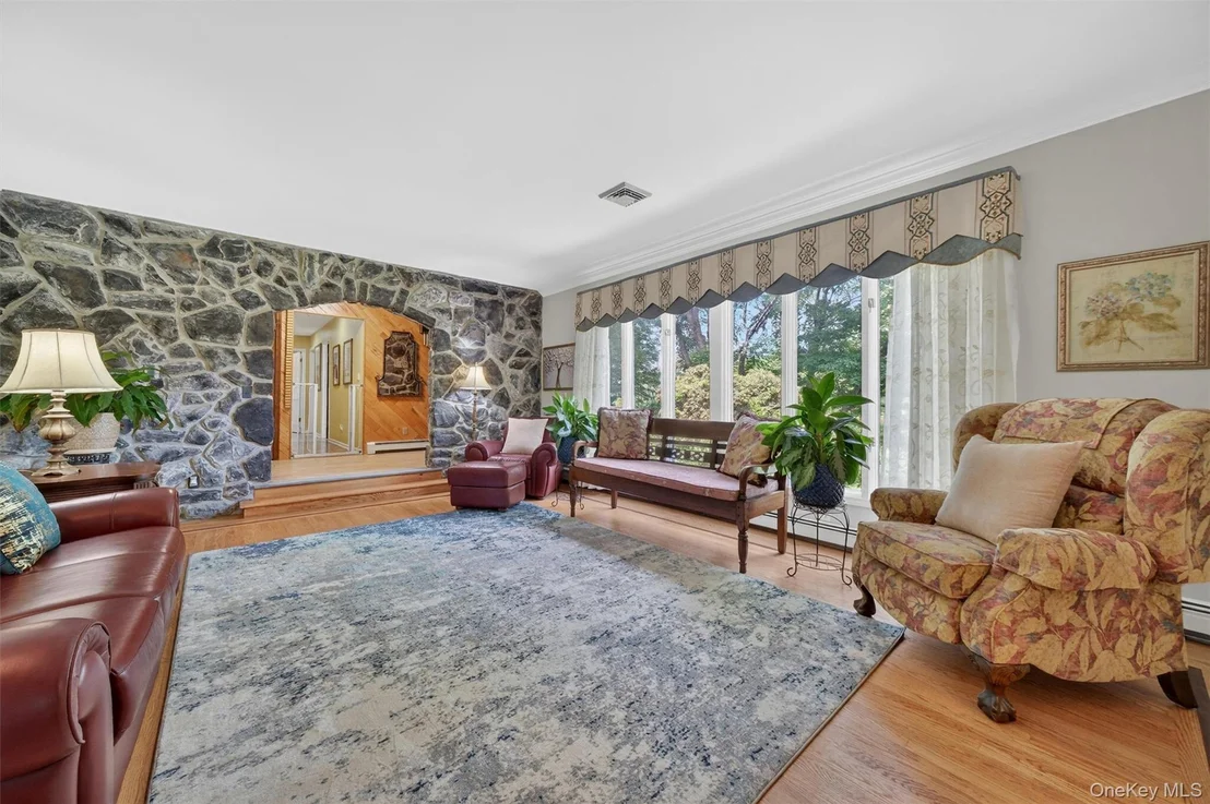Photo of 40 Farrell Drive