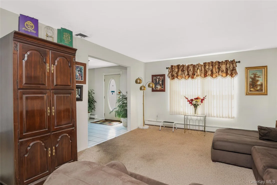 Photo of 11 Shade Tree Lane
