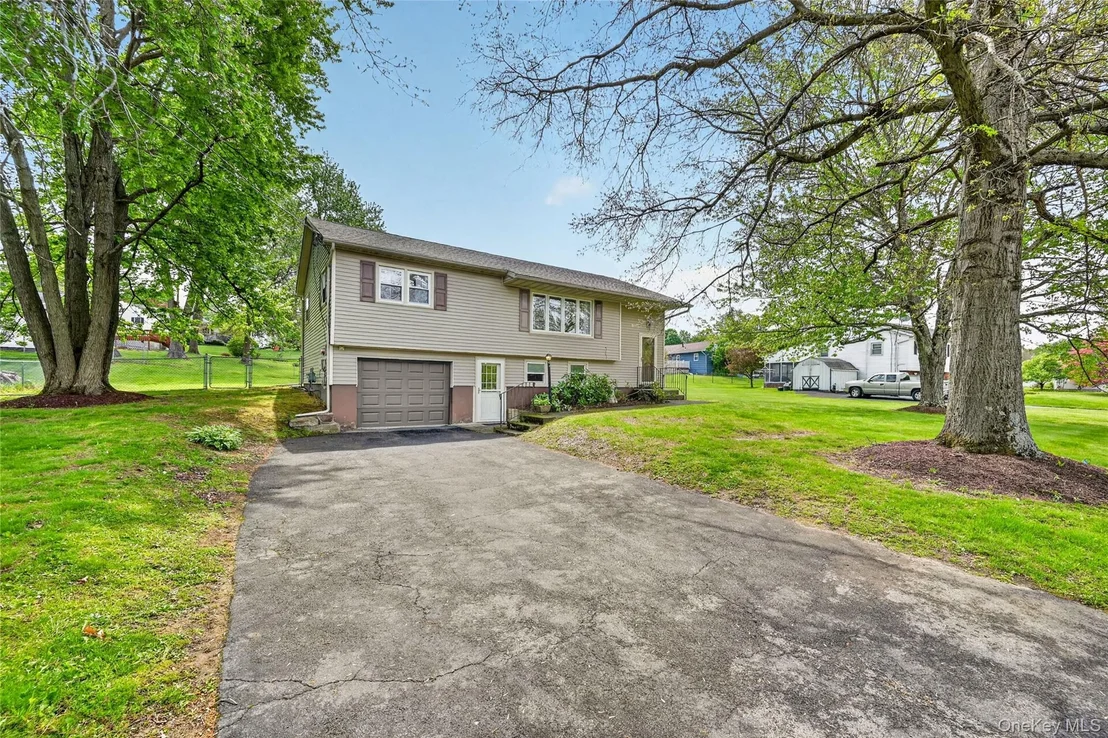 Photo of 31 Monarch Drive