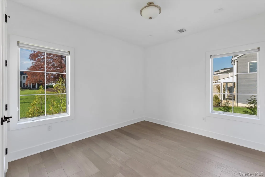Photo of 1 Sequoia Circle