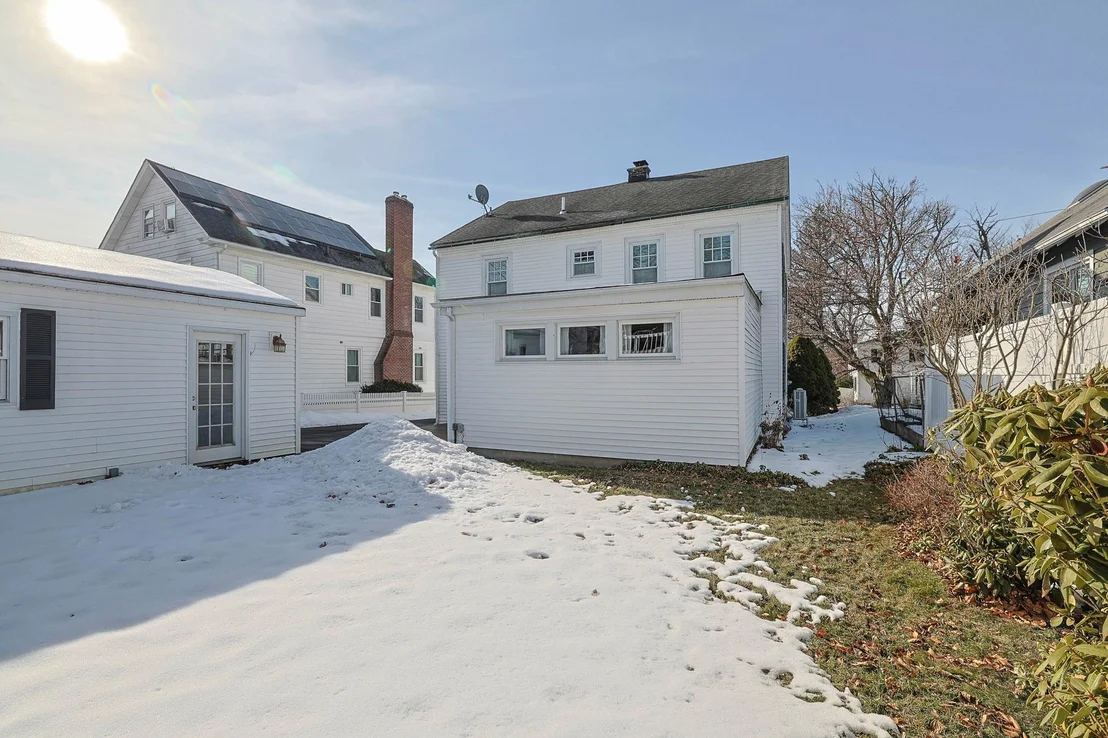 Photo of 7 Commonwealth Avenue