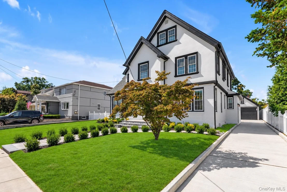 Photo of 27 2nd Street