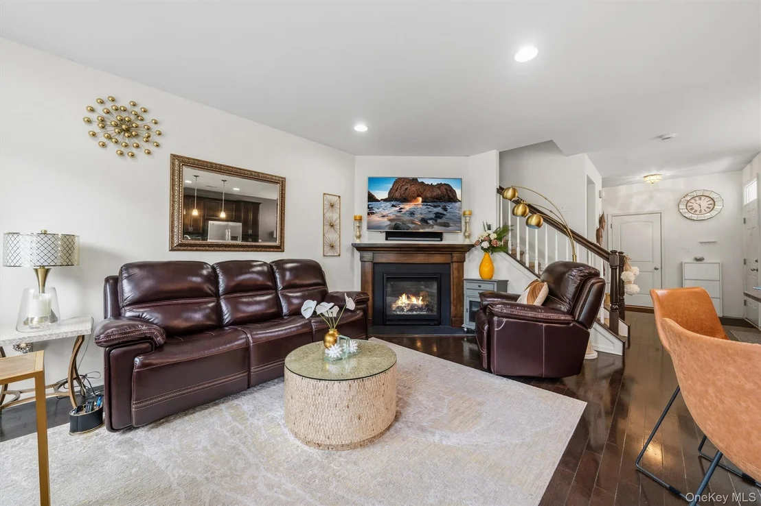 Photo of 93 Meadow View Drive