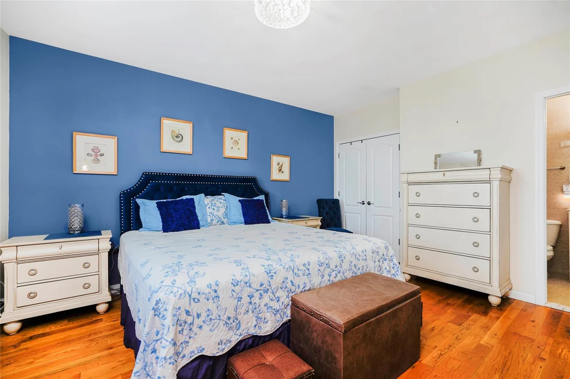 Photo of Unit 3D at 2695 Shell Road