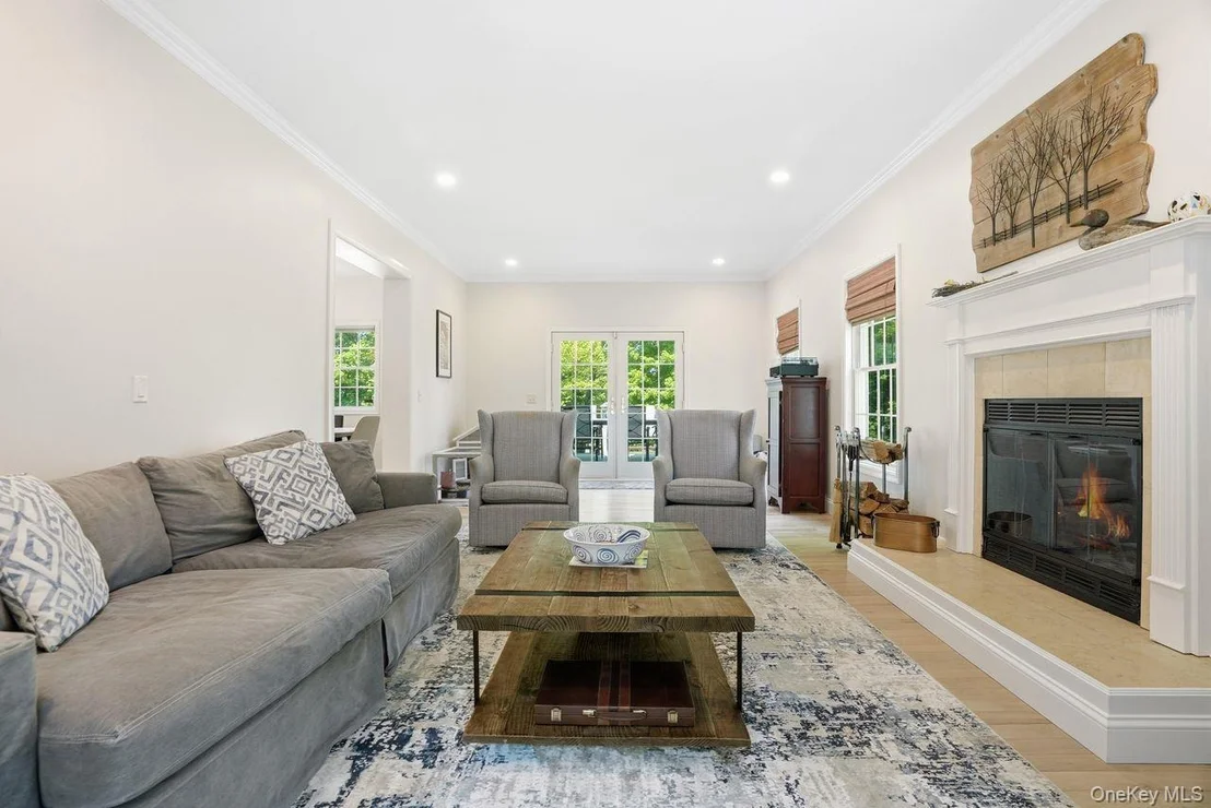 Photo of 882 Kipling Drive