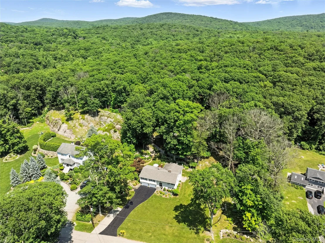 Photo of 69 Clove Brook Drive