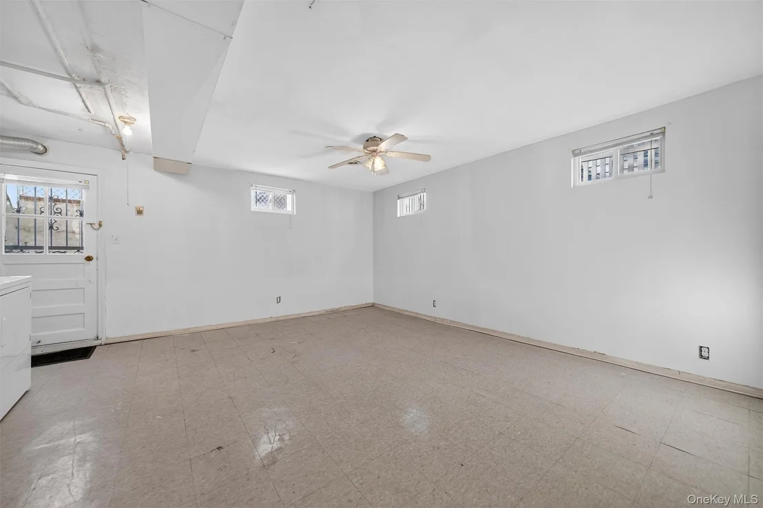 Photo of 725 Logan Avenue