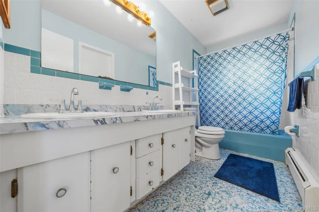 Photo of 24 Dennis Drive