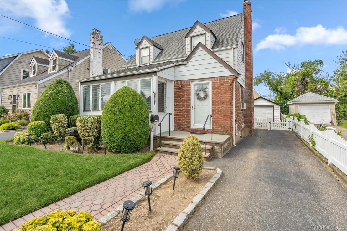 Photo of 136 Madison Street