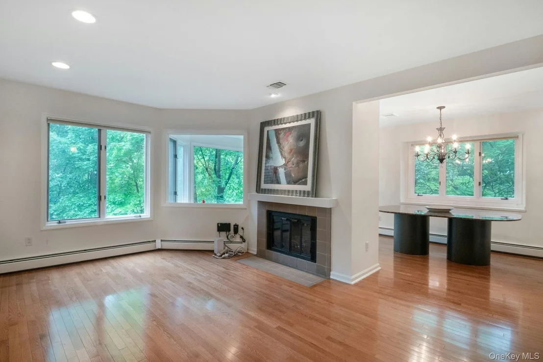 Photo of 707 Eagle Bay Drive